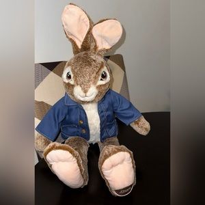PLUSH DanDee Big 24" PETER RABBIT Sitting Greeter Doll NWOT